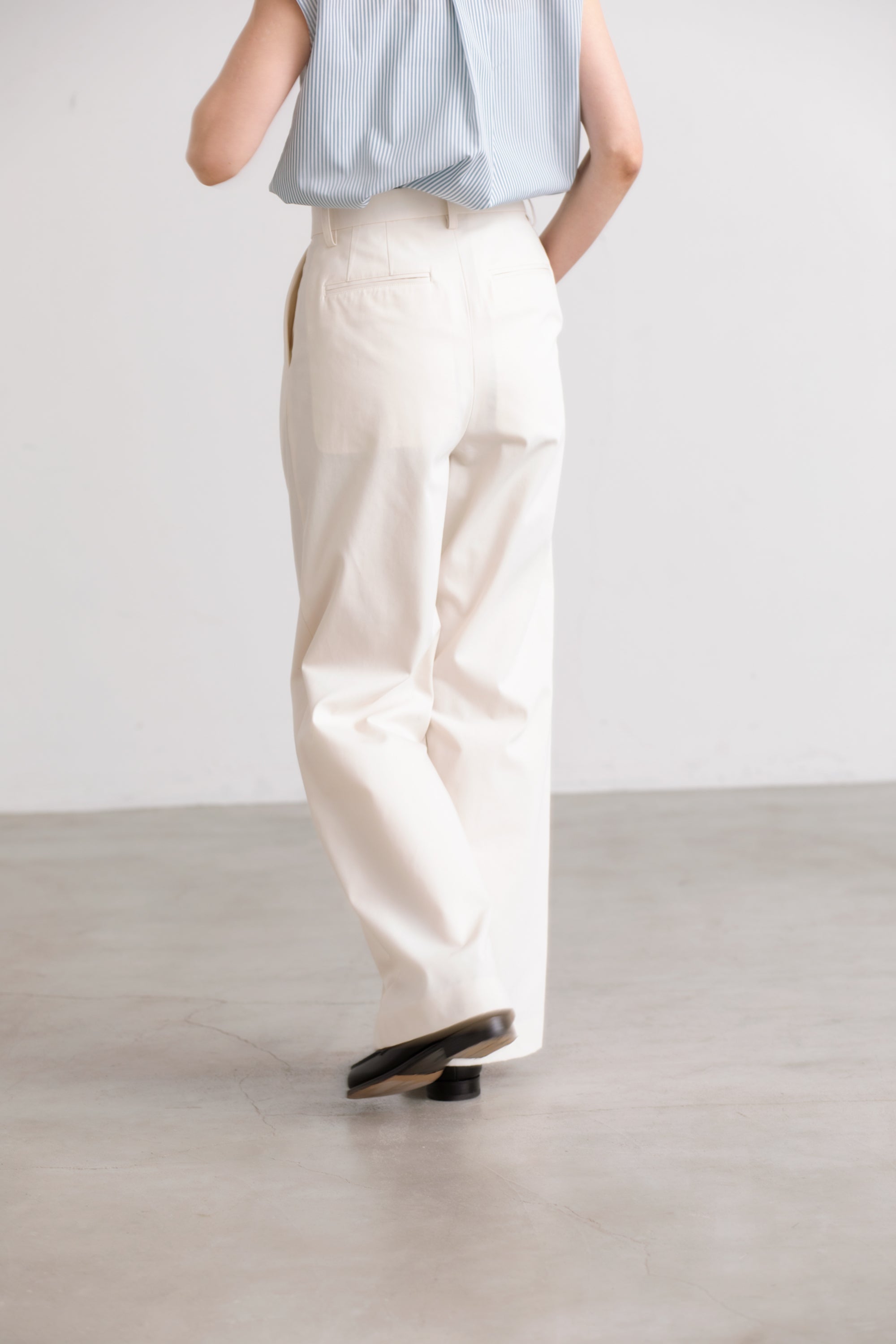 Sigrid Tuck Pants