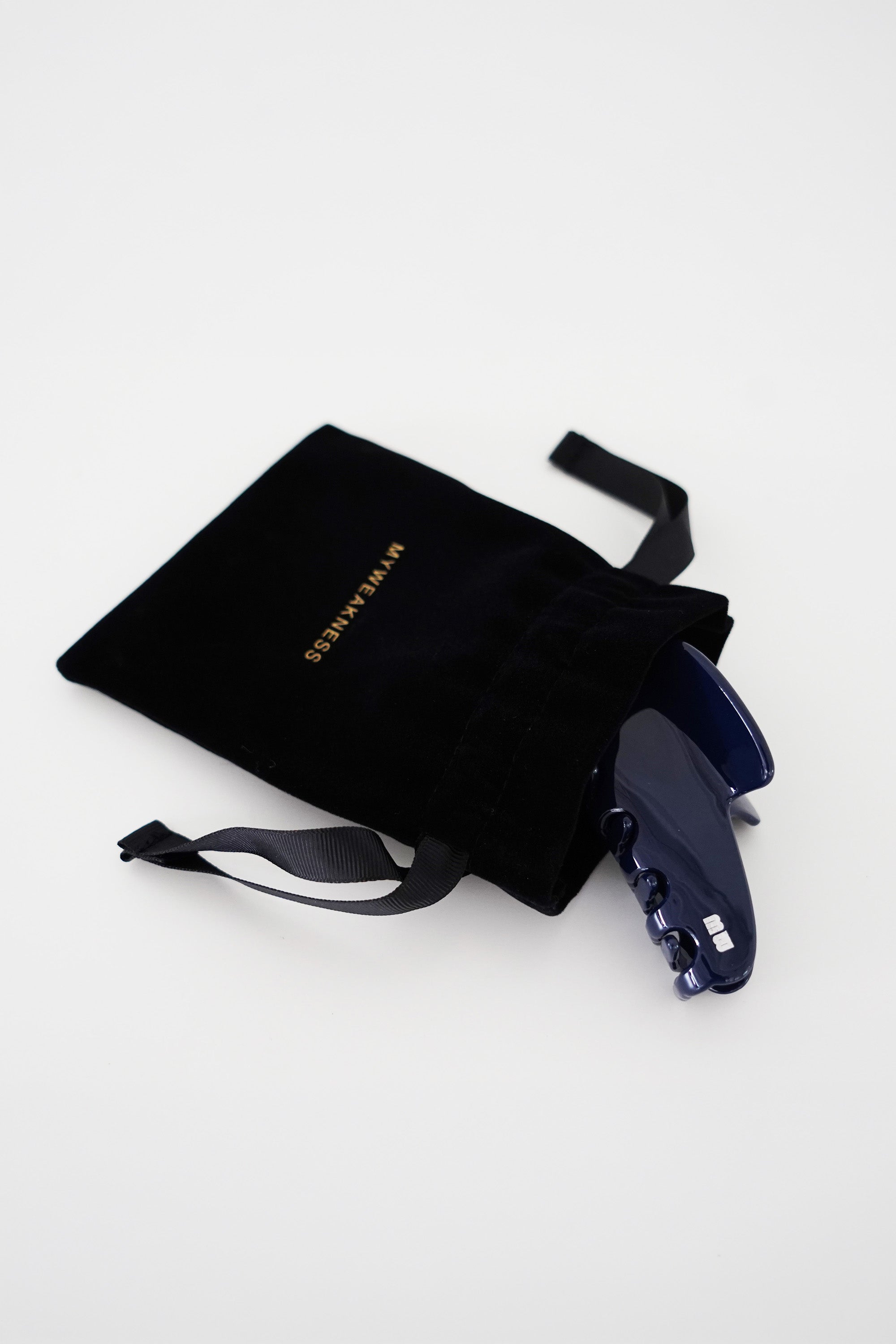 MW hair clip
