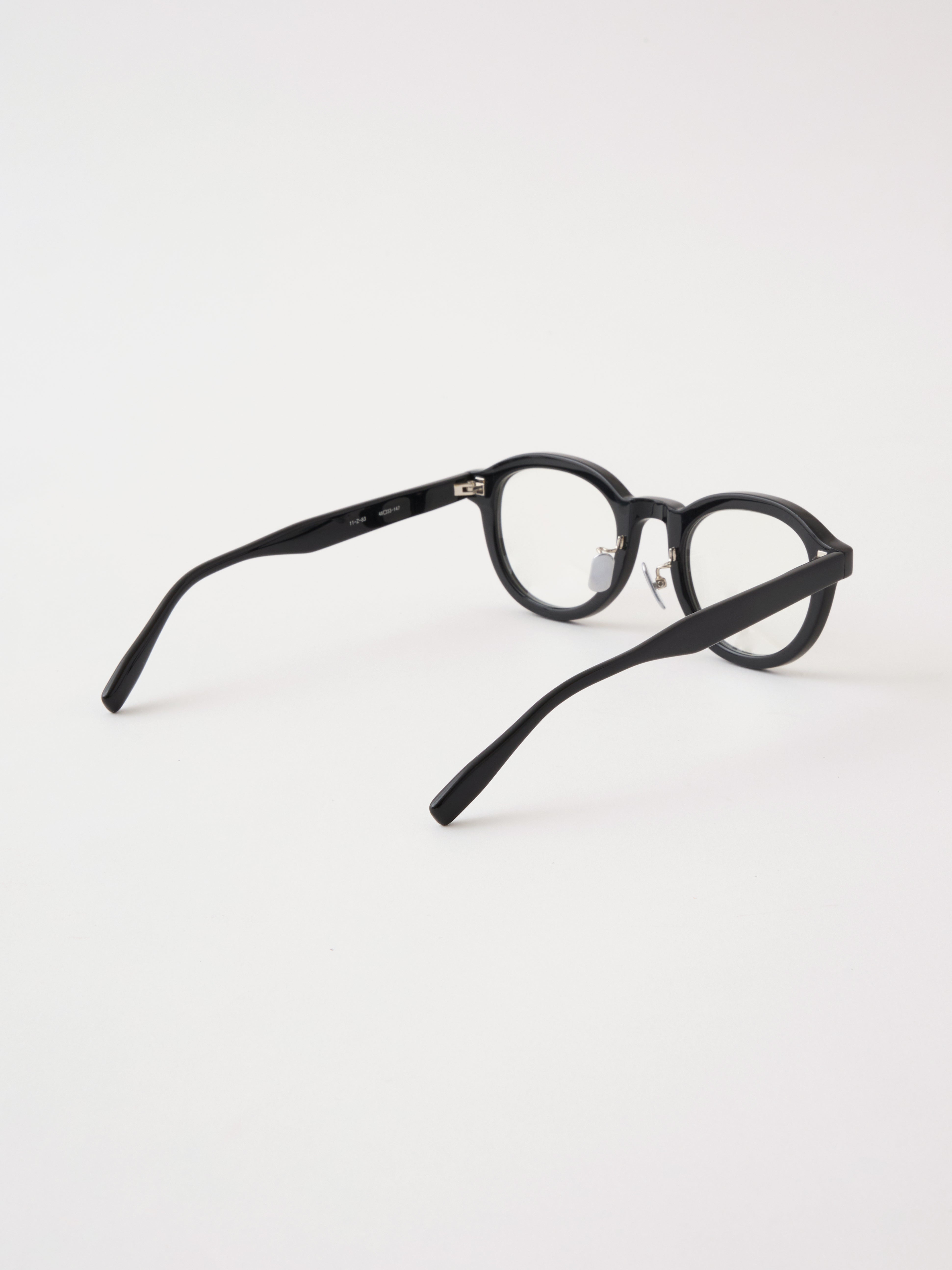 M.W.W GLASSES