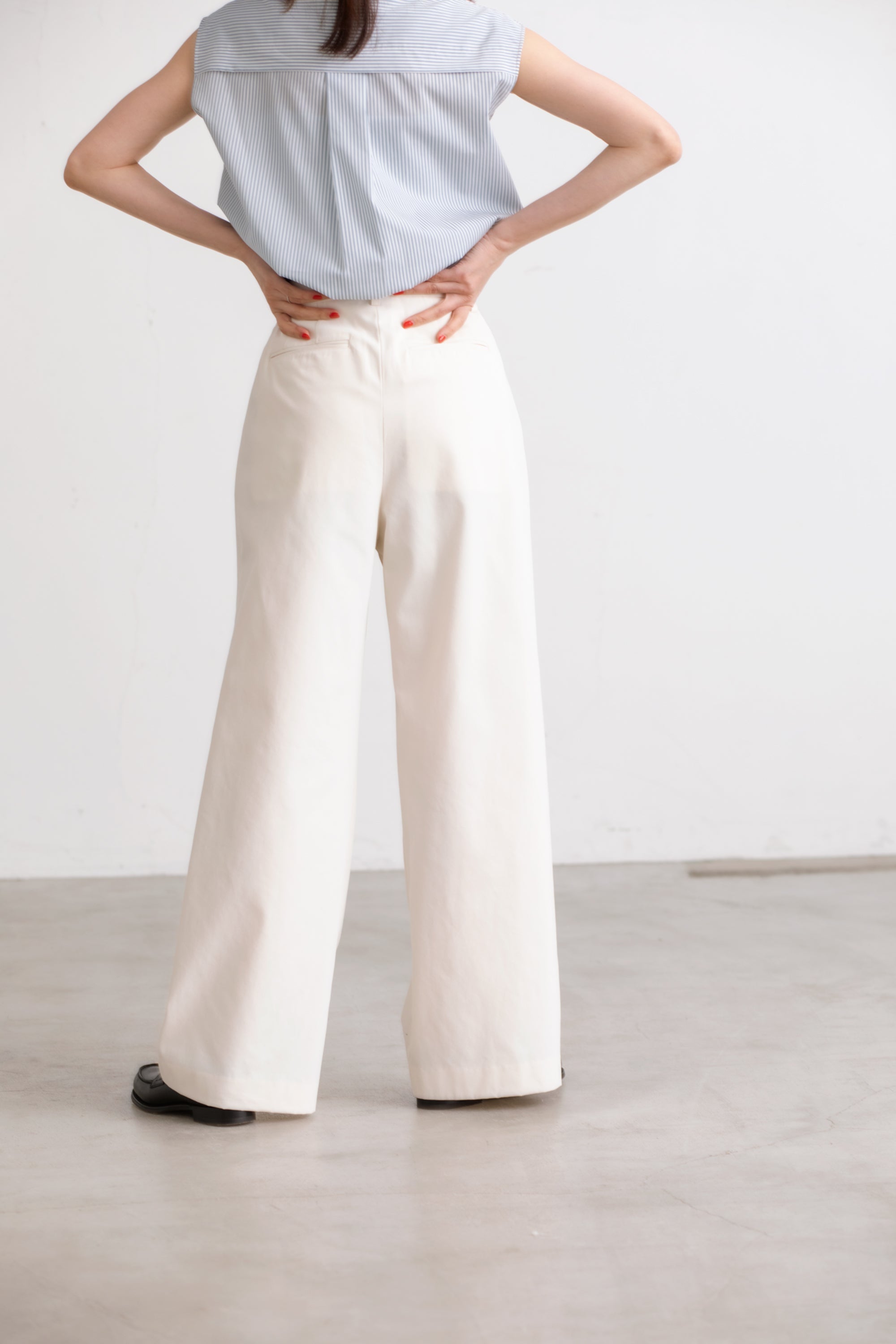 Sigrid Tuck Pants
